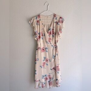 Le Lis Pale Peachy Pink Floral Wrap Dress With Ruffle Short Sleeve Size Small